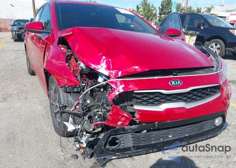 2021 Kia Forte Lxs z USA, uszkodzony, nr VIN 3KPF24AD7ME381534